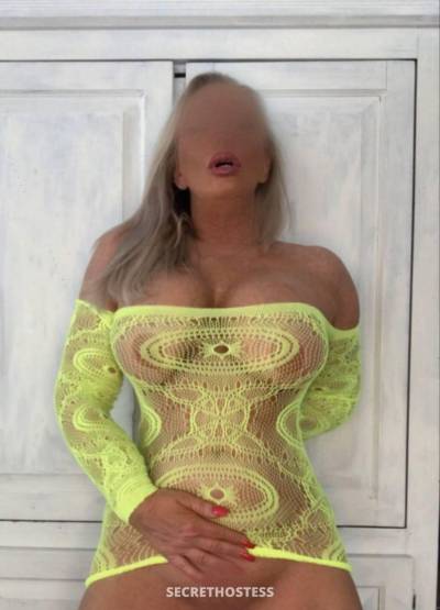42 Year Old Asian Escort Montreal - Image 2