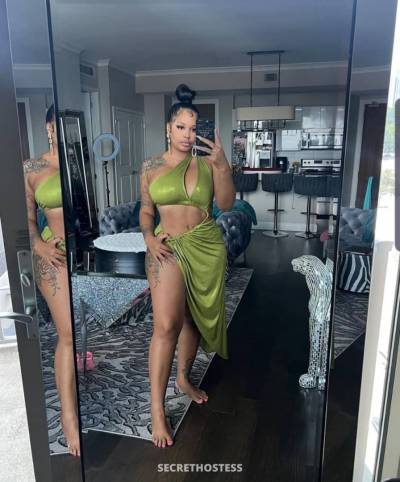 25 year old Escort in Montreal Available now