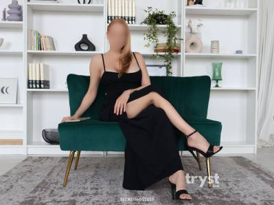 30 Year Old Caucasian Escort Montreal Redhead - Image 9