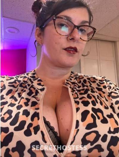 43 year older lonely mom i can host in San Francisco CA