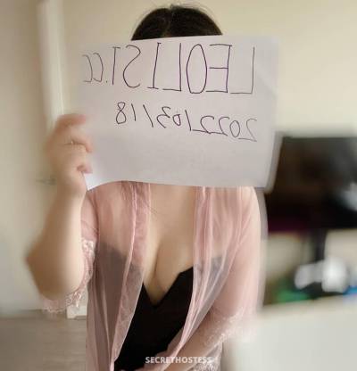 28 Year Old Asian Escort Vancouver Black Hair - Image 5