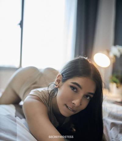 23 year old Hispanic Escort in Sunshine Coast laura independent discrete and very accommodating