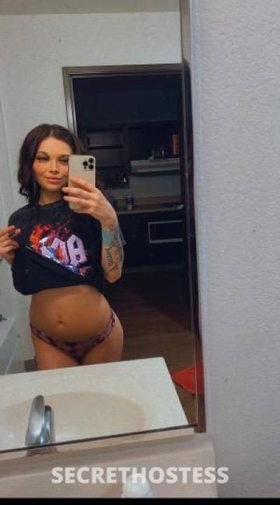 24 year old Escort in Louisville KY riley