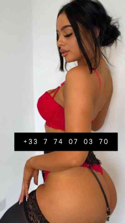 24 year old French Escort in Sarajevo free now