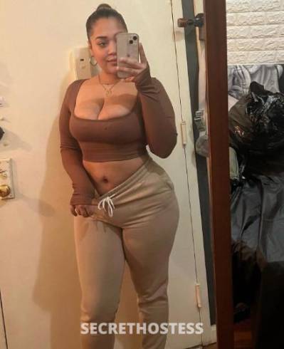 25 year old Escort in Louisville KY hola baby
