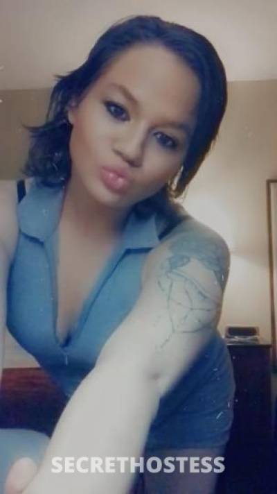 22 Year Old Italian Escort Detroit MI - Image 2