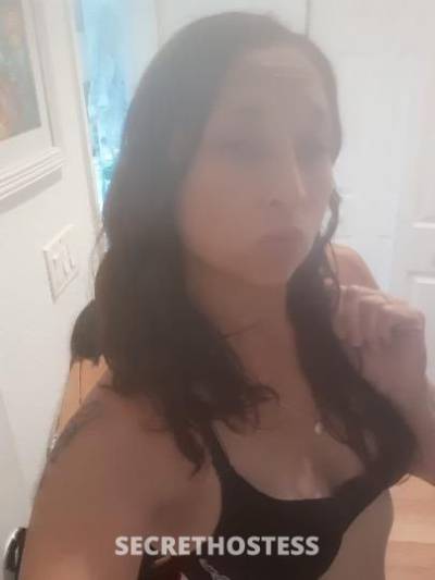 28 year old Latino Escort in Miami FL QV SPECIAL Sexiii Latin Freaky Snowbunny tryna have fun come