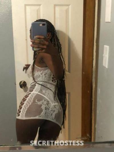 19Yrs Old Escort Los Angeles CA Image - 2