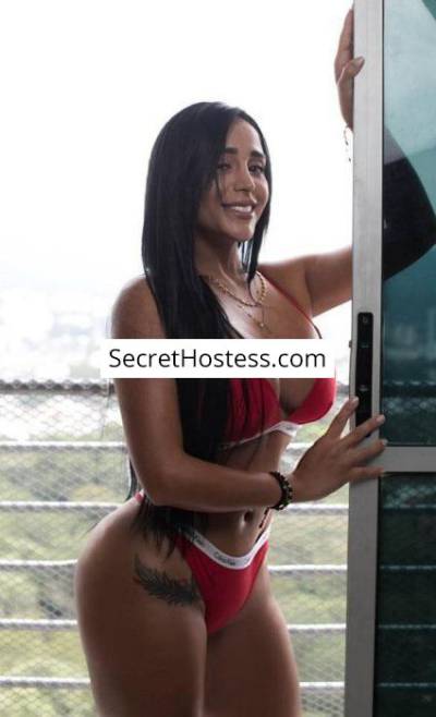 26 Year Old Latin Escort Split Black Hair Brown eyes - Image 3