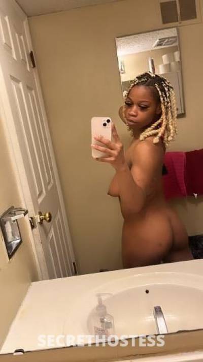 20Yrs Old Escort 157CM Tall St. Louis MO Image - 1