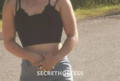 24 yr old Aussie babe available now in Rockhampton