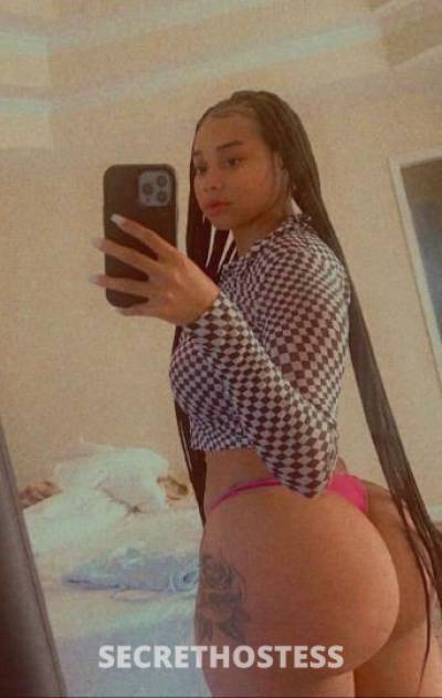 28 Year Old Colombian Escort Chicago IL - Image 3
