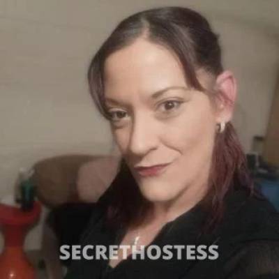 42 year old Escort in Aeroglen Cairns Best mouth around