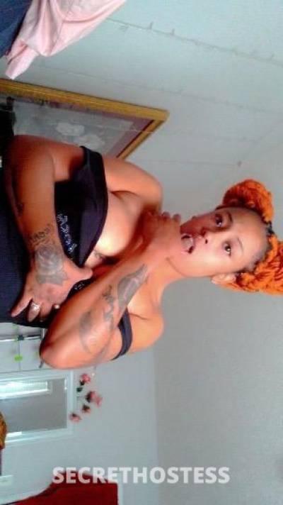 26 year old Escort in Bakersfield CA Sexy chocolate Ill make you melt every time