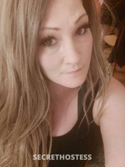 sexy below the knee amputee looking for company 100 real out in Tacoma WA