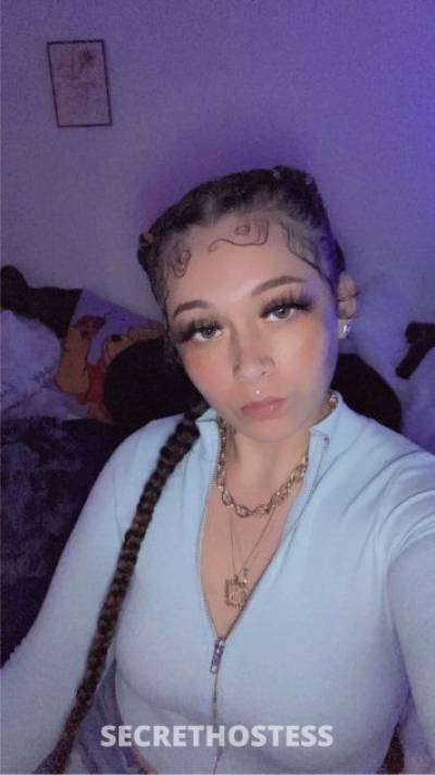 22 year old Escort in Austin TX Hey it’s ari