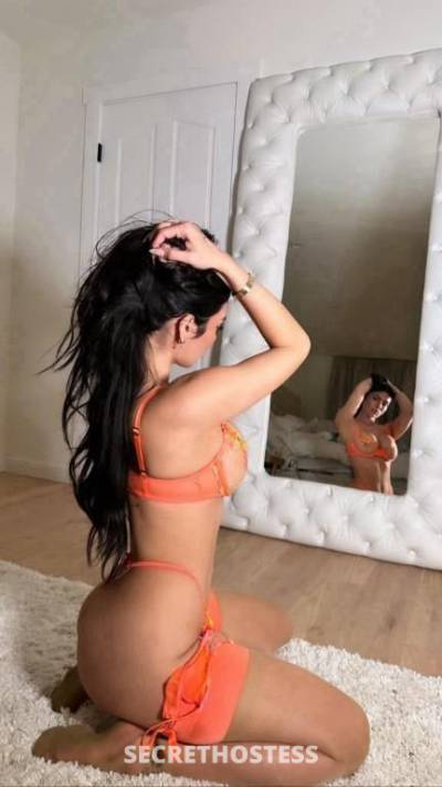Amy 21Yrs Old Escort Size 6 49KG 163CM Tall Melbourne Image - 3