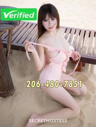 Vivian 23Yrs Old Escort Size 8 Seattle WA Image - 4