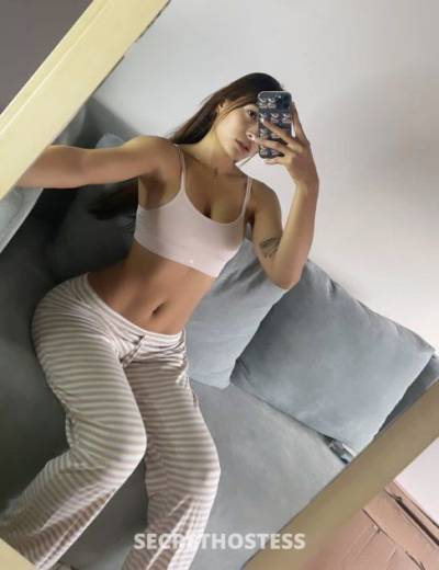 25 year old Escort in Hartford CT I’m available for hookup service