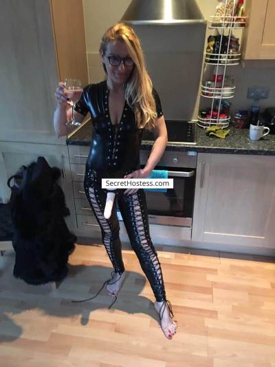 38 year old Caucasian Escort in Wood Green London Nicole naughty