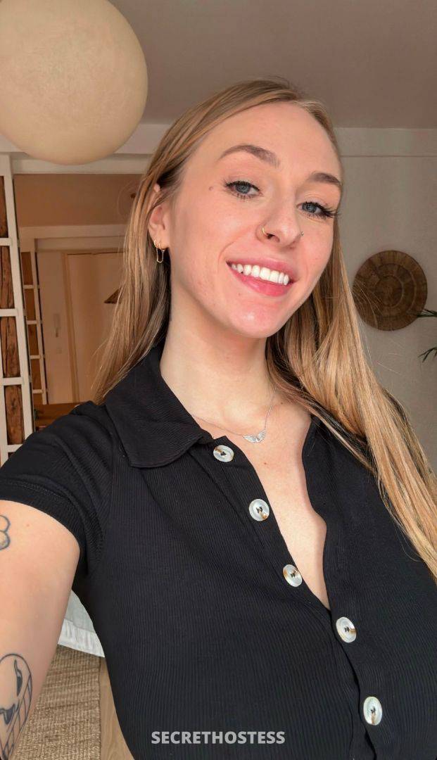 Angela 25Yrs Old Escort Size 23 Wheeling WV Image - 0