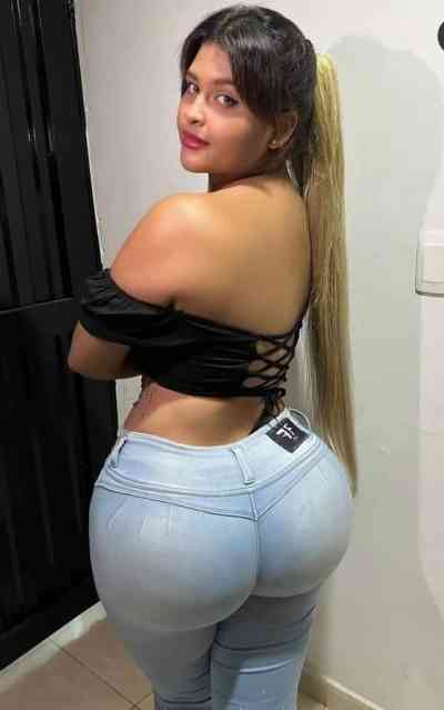 22Yrs Old Escort Size 8 55KG 156CM Tall Lahore Image - 3