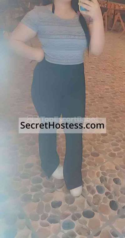 24 Year Old Egyptian Escort Cairo Black Hair Brown eyes - Image 1