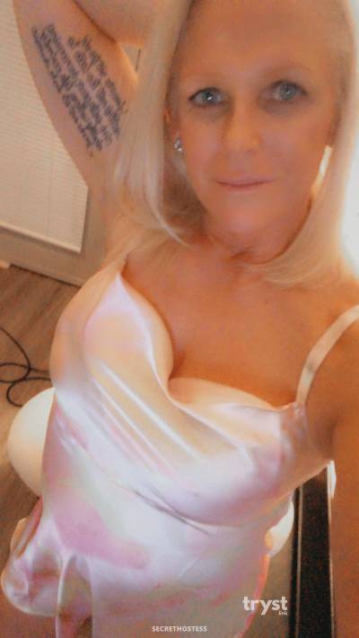 Noel 40Yrs Old Escort Size 8 165CM Tall Chicago IL Image - 1