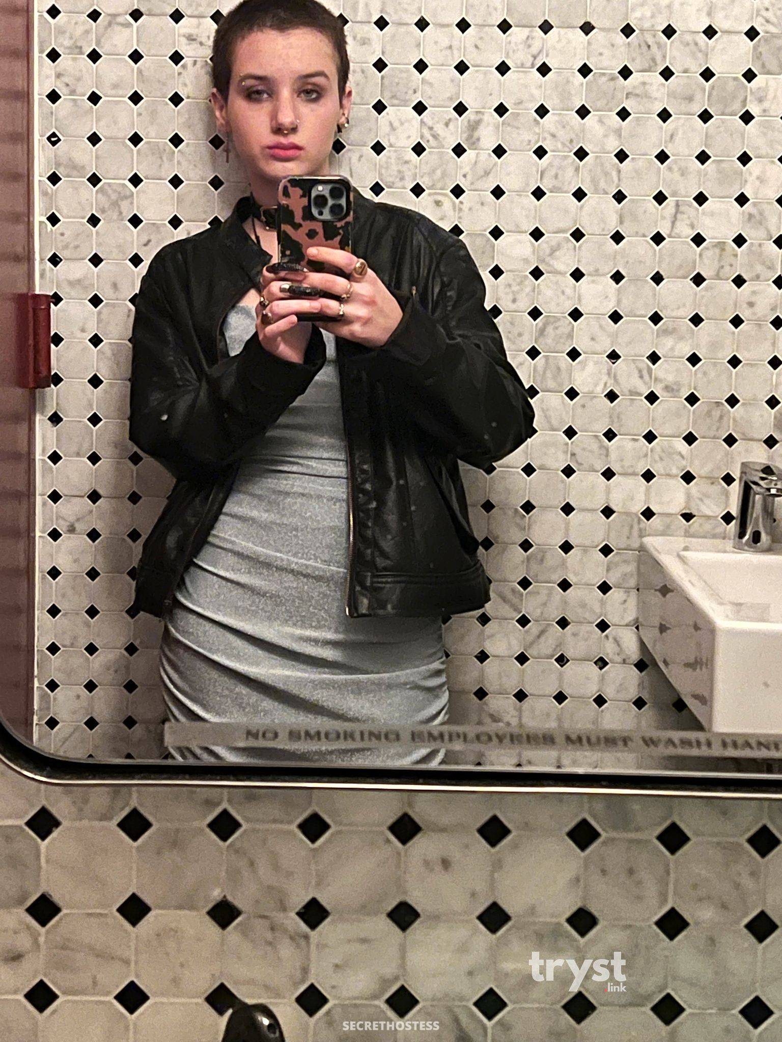20Yrs Old Escort Size 6 154CM Tall Brooklyn NY Image - 3