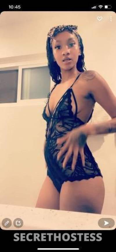 21 year old Escort in Los Angeles CA incalls only come try something new