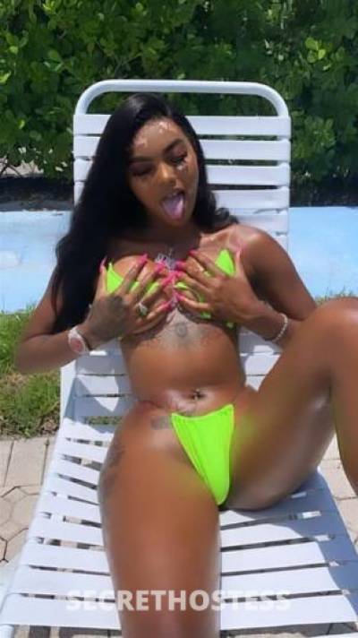 24 year old Escort in Staten Island NY Horny doll love to suck dick come fulfill your fantasy with 