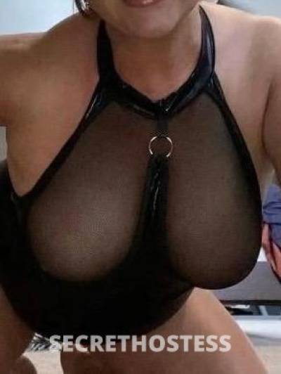 49Yrs Old Escort Kansas City MO Image - 3