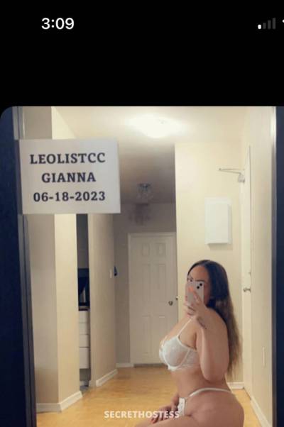 Come experience a solo with Gianna. Your c0ck will thank you in Toronto