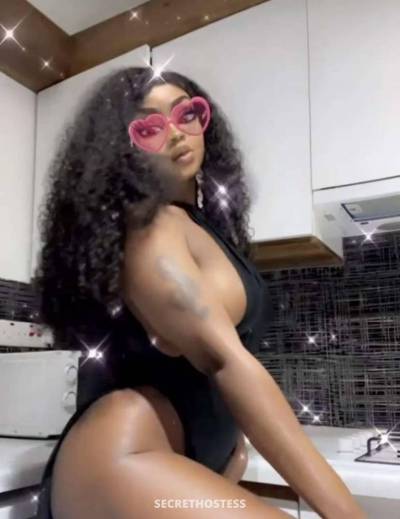 26 year old Escort in Montreal Sexy curvy ebony just a call or a text away