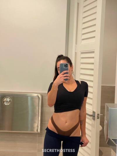 22 year old Asian Escort in Redding CA Hookups