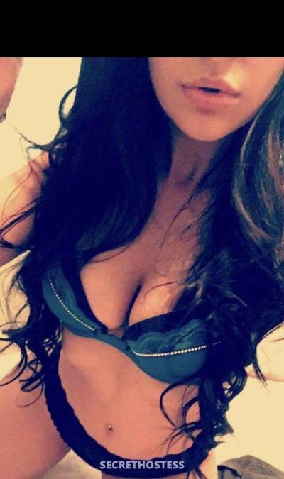 XxX Chloé new in town anal INCALL ET OUTCALL duo available in Montreal