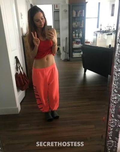 25 year old Asian Escort in Comox Valley Am available for outcall and incall service