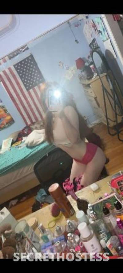 discreet redhead Hey babe come get this wet tight pussy bomb in Memphis TN