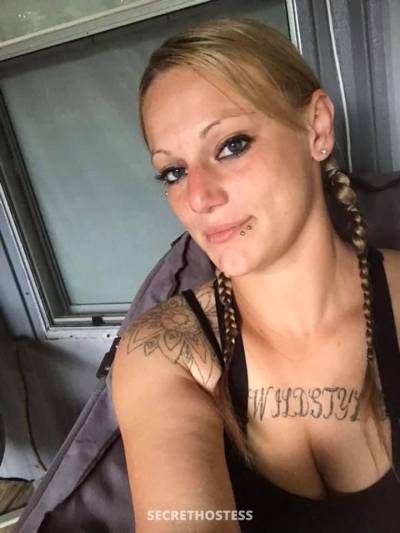 33 year old Asian Escort in Wilmington NC No emotion no feeling just sex