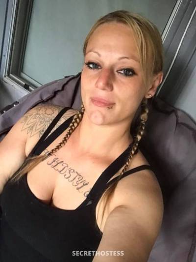 33 year old Asian Escort in Wilmington NC No emotion no feeling just sex
