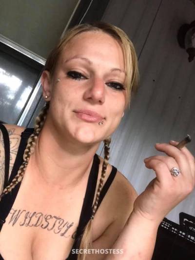 33 year old Asian Escort in Wilmington NC No emotion no feeling just sex