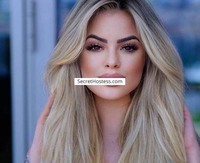 26 year old Latin Escort in London Mia