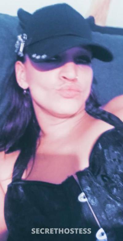 36 year old Australian Escort in Brisbane PrettyPlatinumPussy