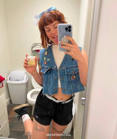 24 year old Escort in Roanoke VA Escort Available
