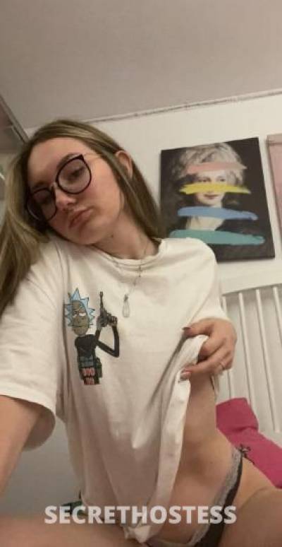 25 year old Escort in Dayton OH NO CONDOM AND ALL SERVICE Big Tits Sexy Beauty Queen Curvyy 