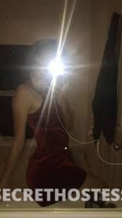 28 year old Escort in Staten Island NY early morning specials let your stress out before you strt 