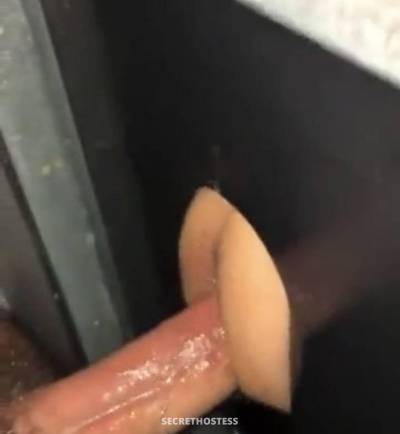GLORYHOLE Open in Montreal