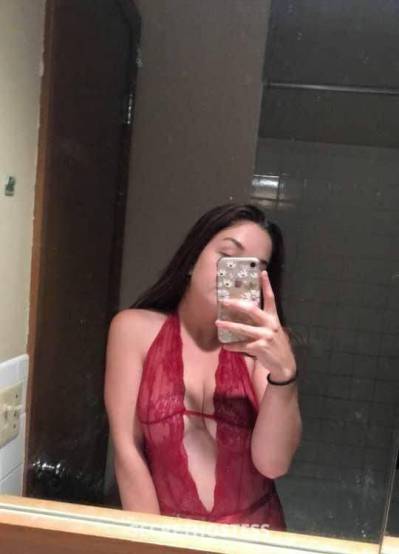 23 Year Old Asian Escort Ottawa - Image 1