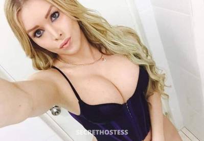 25 Year Old Asian Escort Vancouver Blonde - Image 1