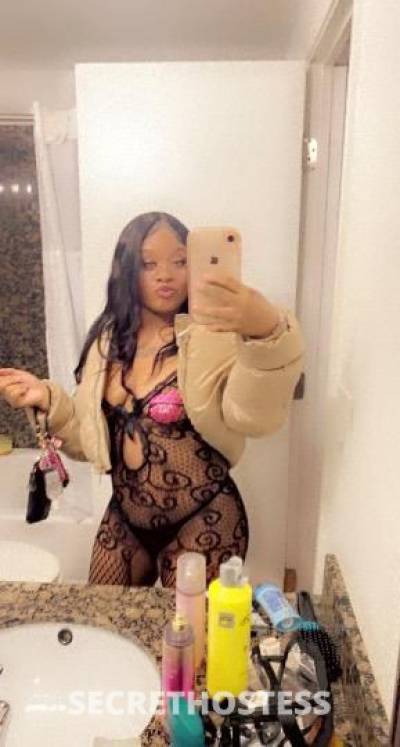 20 year old Escort in Fresno CA outcalls cardates lets have some fun baby